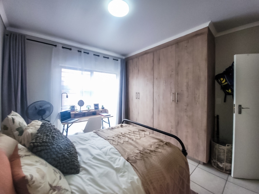 2 Bedroom Property for Sale in Van Der Hoff Park North West